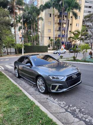 AUDI A4 2.0 TFSI MHEV S LINE S TRONIC AUDI A4 2.0 TFSI MHEV S LINE S TRONIC
